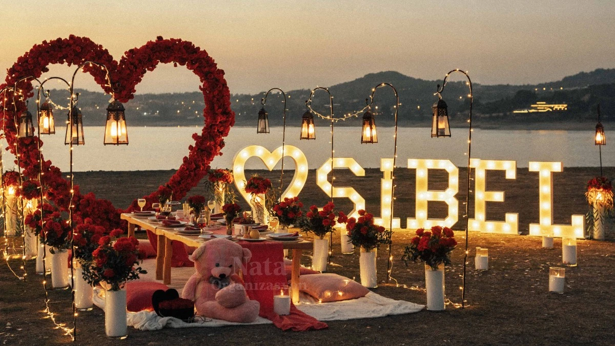 Nata Kırmızı Love Doğum Günü